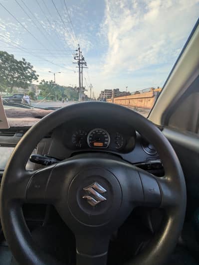 Suzuki Swift 1.3 DLX 2012 | Genuine Condition