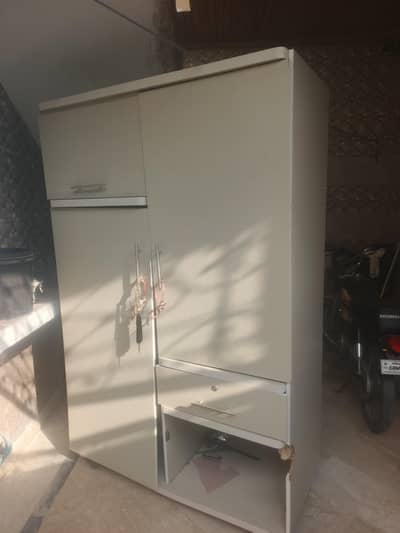 wardrobe