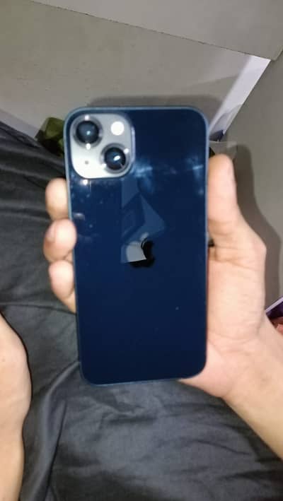 Apple iPhone 13