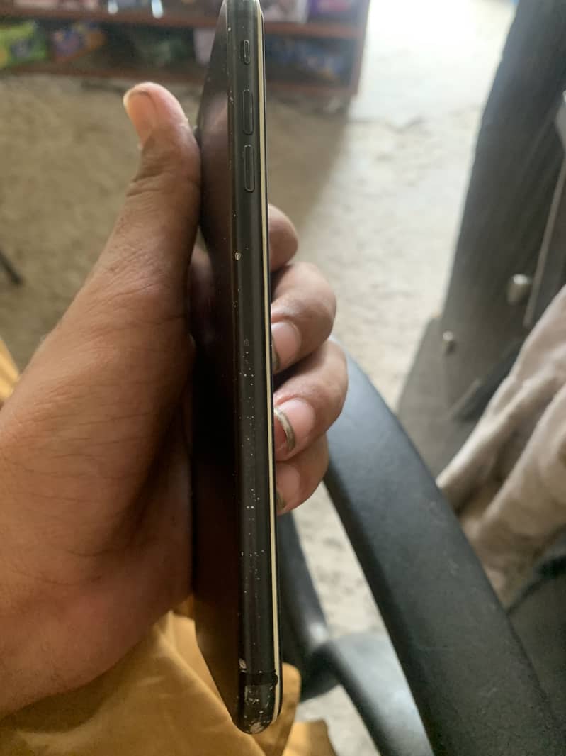Apple iPhone 7 Plus 1