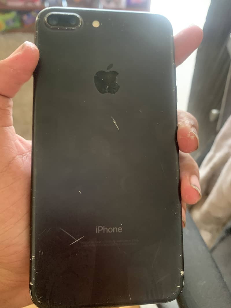 Apple iPhone 7 Plus 2