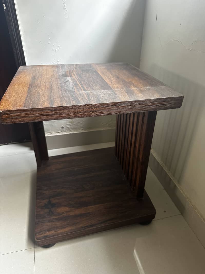 Coffee table 0