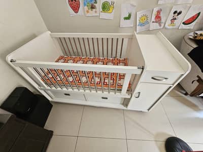 baby Cot slightly used
