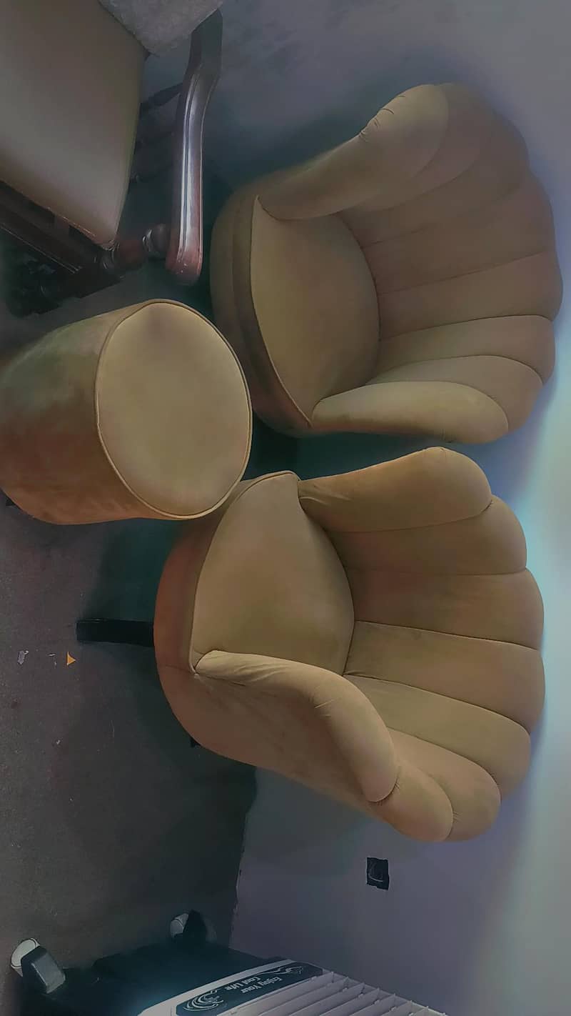 2 set room  coffee chairs/sofas with table 5
