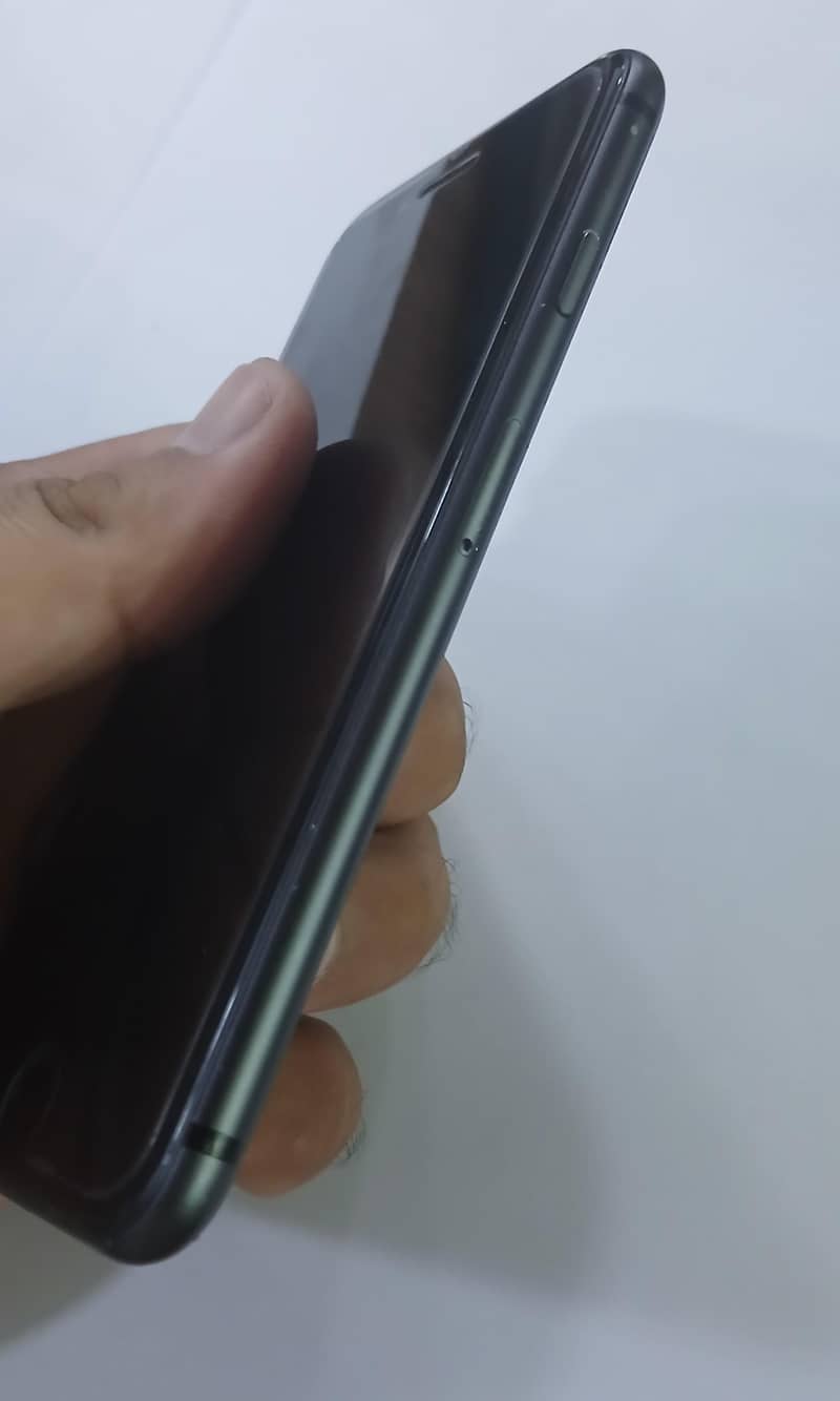 Apple iPhone 8 2