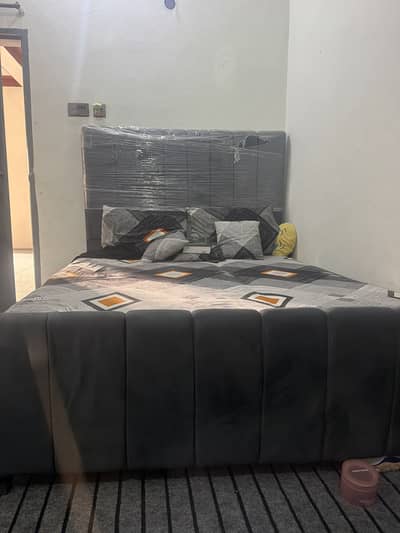 Bed not king and not single medium size