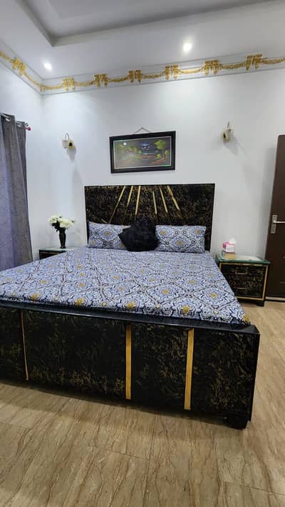 Black & Gold Modern Luxury Bed