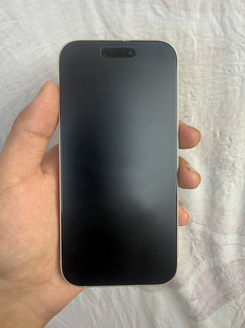 Apple iPhone 15 2