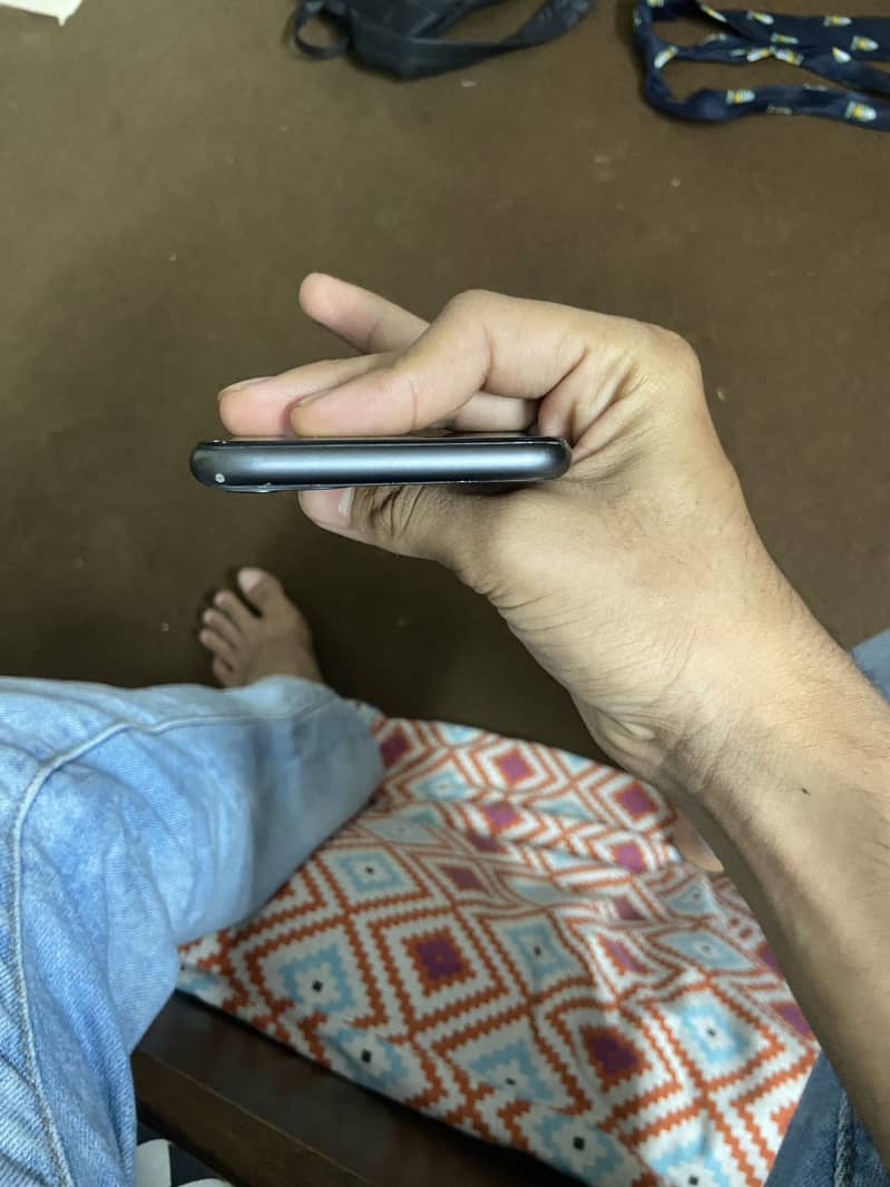 Apple iPhone 11 2
