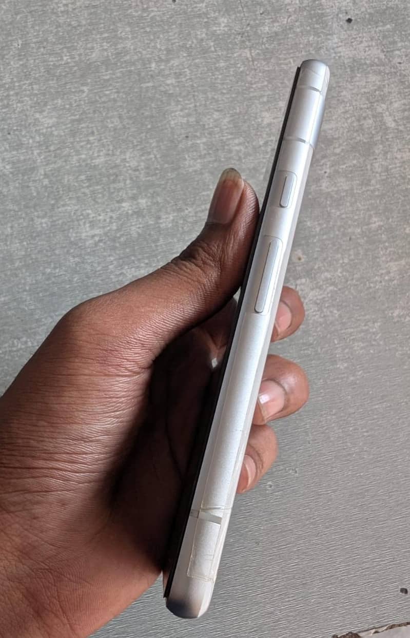 Google Pixel 7a 1