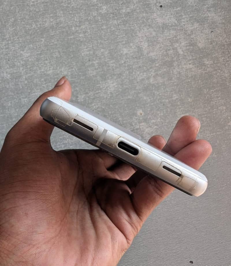 Google Pixel 7a 3