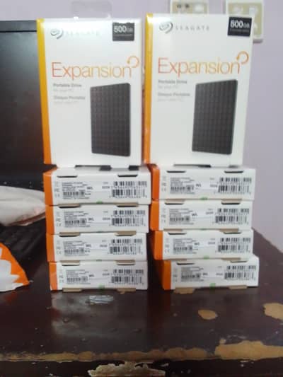 Lexar WD. SEAGATE PORTABLE HARD DRIVE
