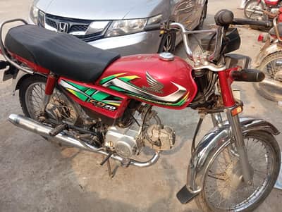 CD 70 CCE bike 100% original no open no repair