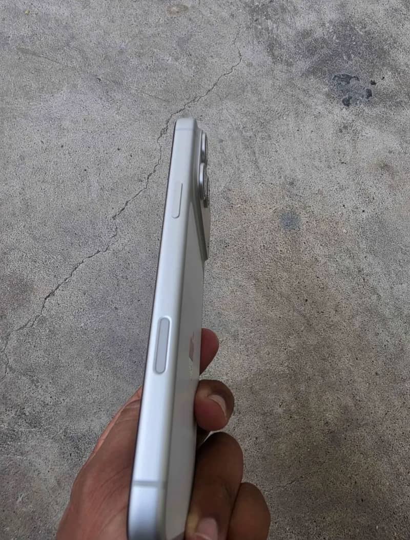 Apple iPhone 17 Pro Max 0