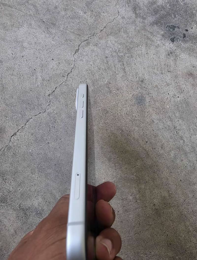Apple iPhone 17 Pro Max 3