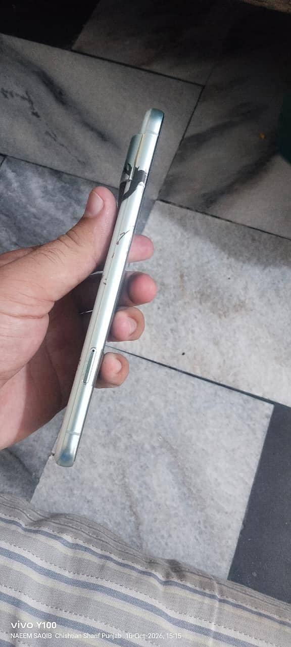 Google Pixel 8 Pro 1