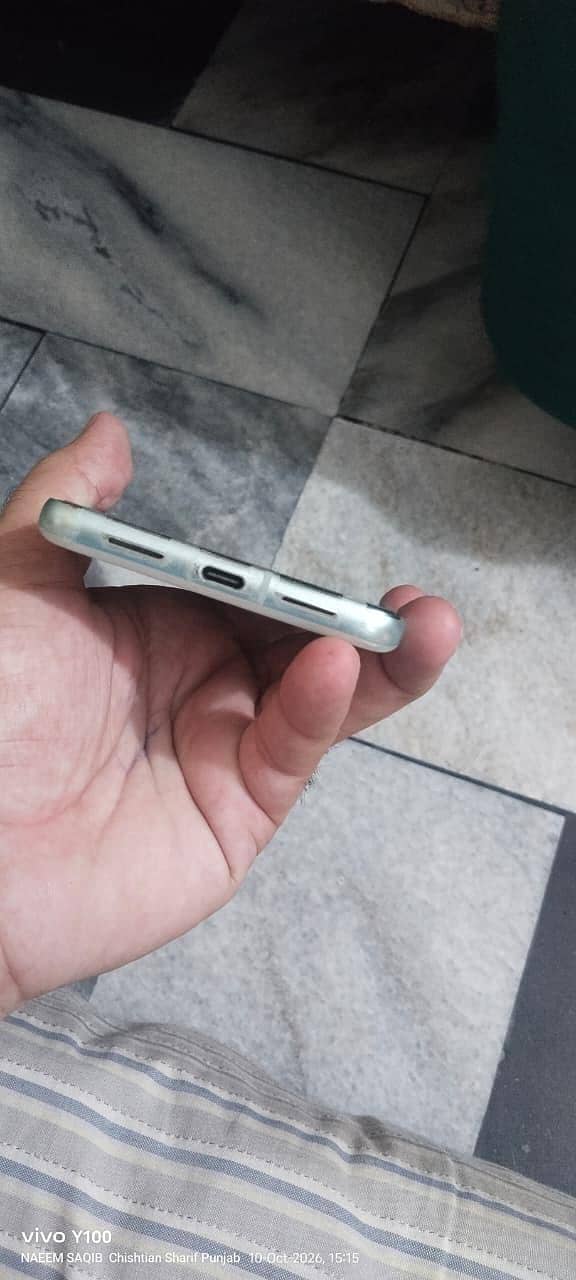 Google Pixel 8 Pro 5