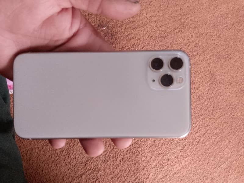 Apple iPhone 11 Pro 0
