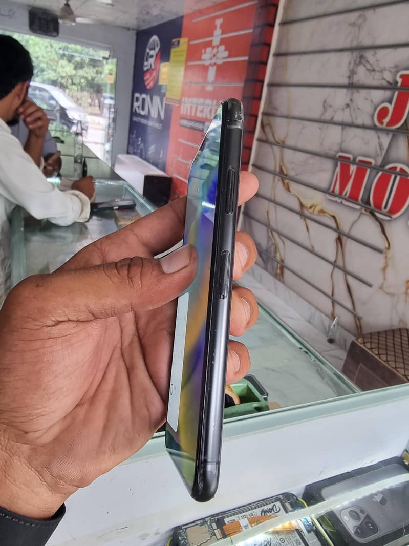 Apple iPhone X 0