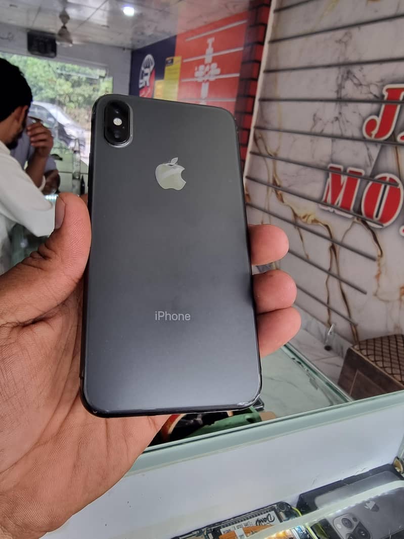 Apple iPhone X 3