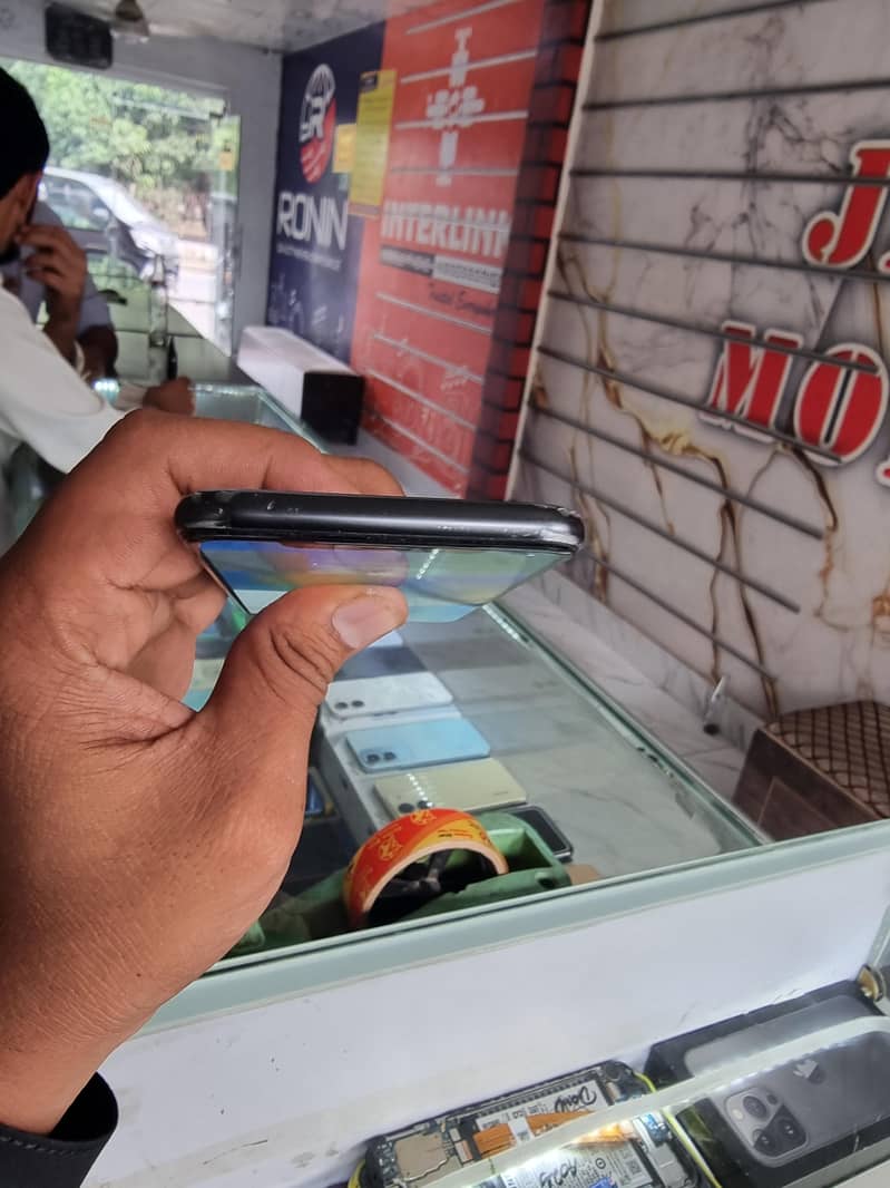 Apple iPhone X 6
