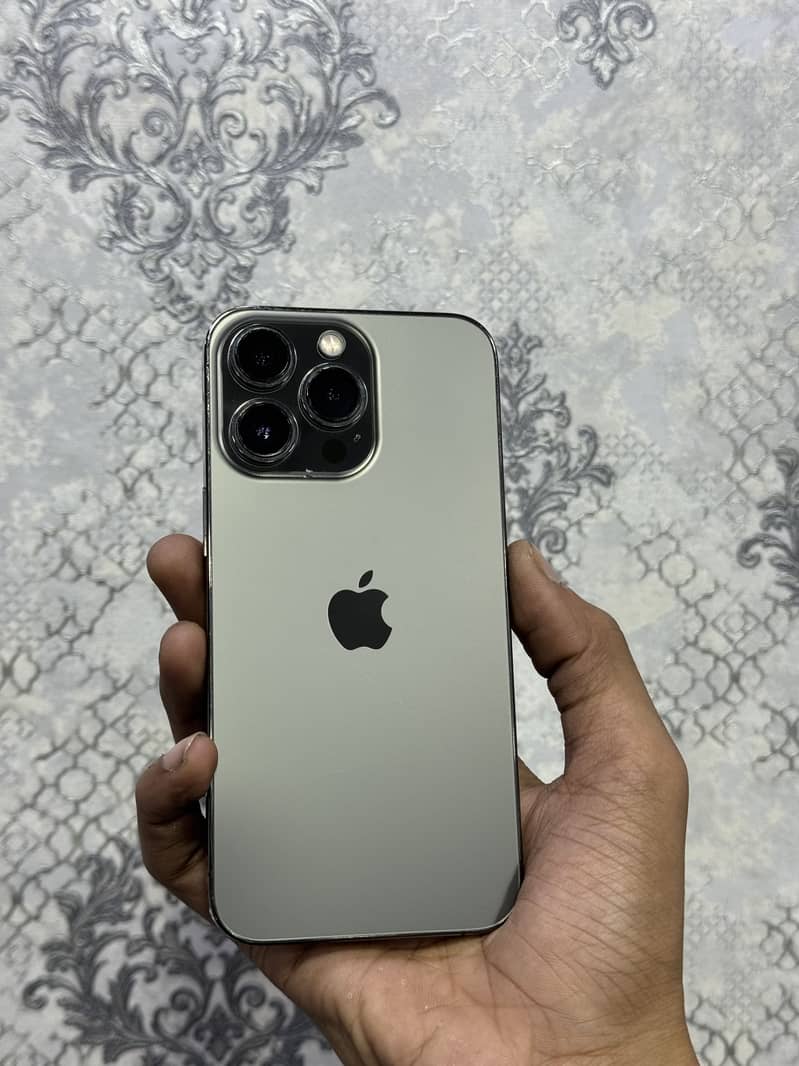 Apple iPhone 13 Pro 6