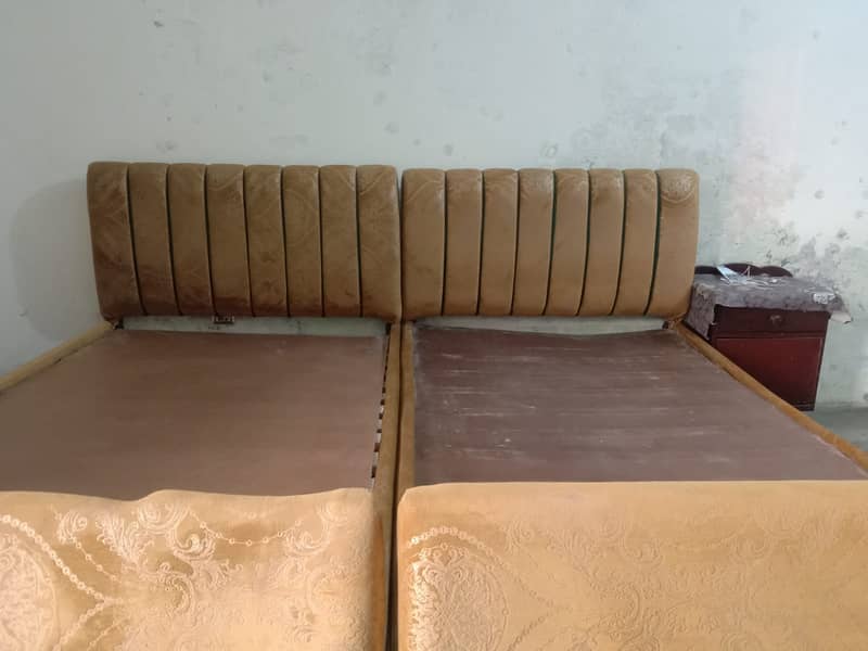 Two Singel Bed / 3