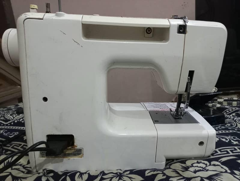 Jaguar Automatic Sewing Machine 4