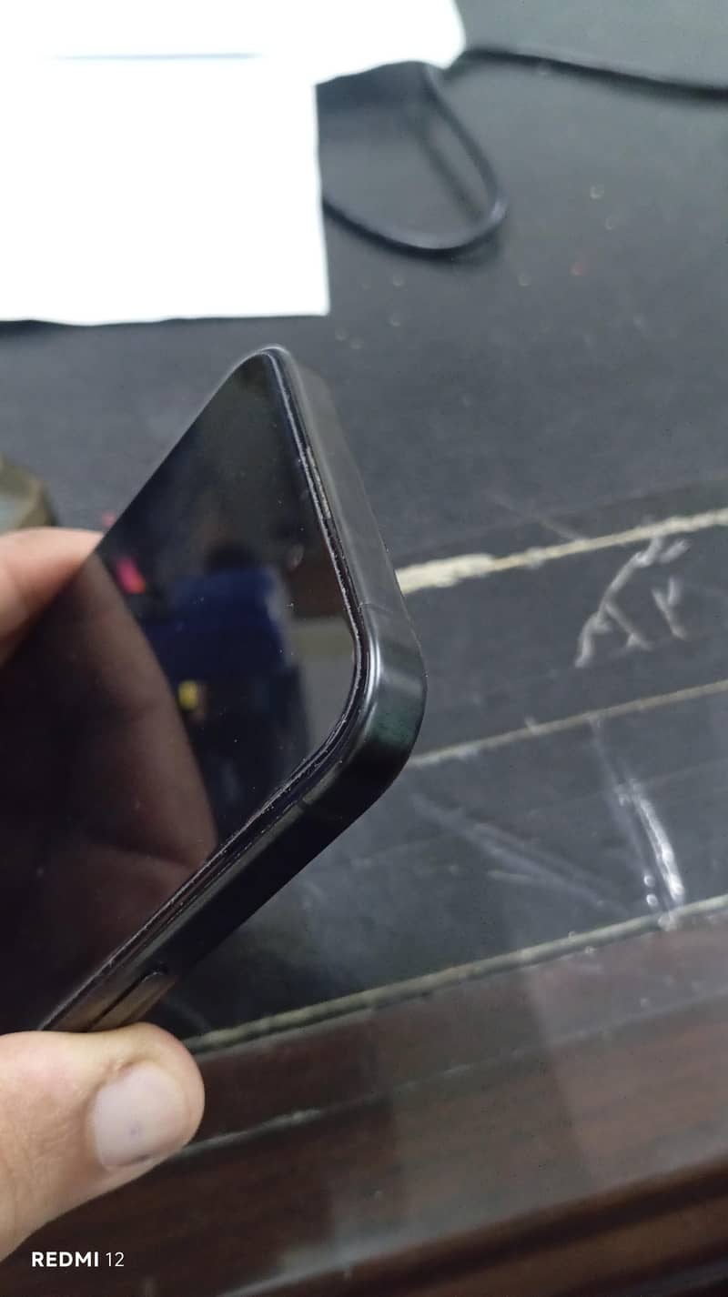 Apple iPhone 15 Pro Max 4