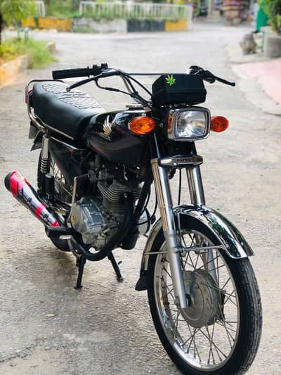 Honda CG-125 (Model 2015)
