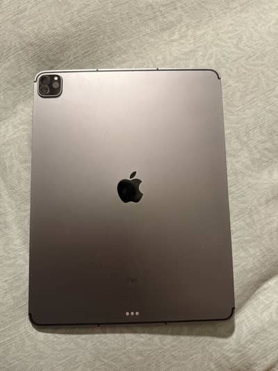 iPad Pro M1 12.9 inch