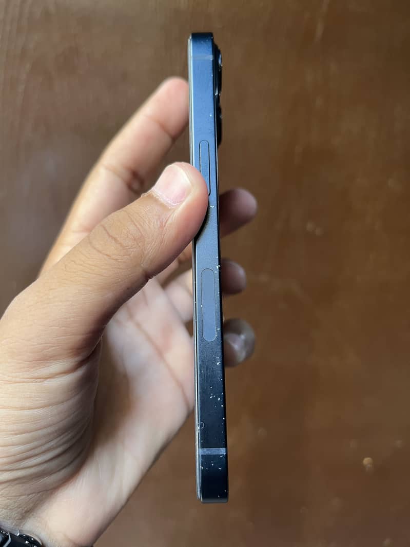 Apple iPhone 13 3