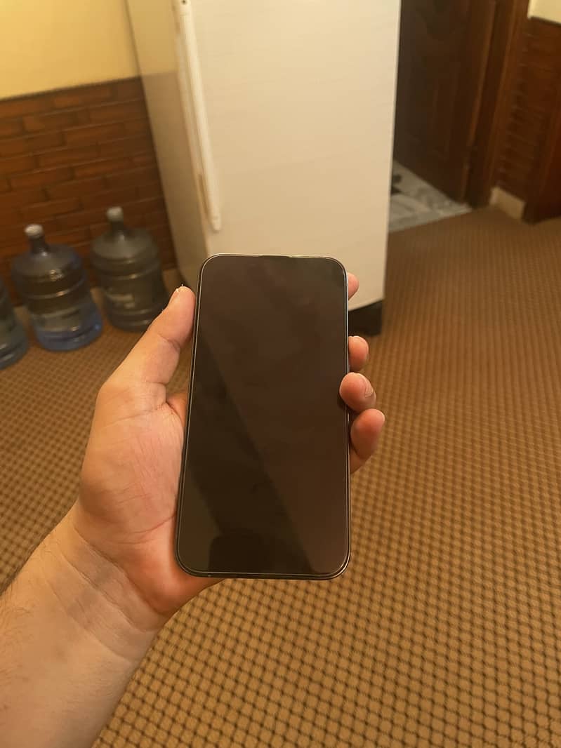 Apple iPhone 13 Pro 1