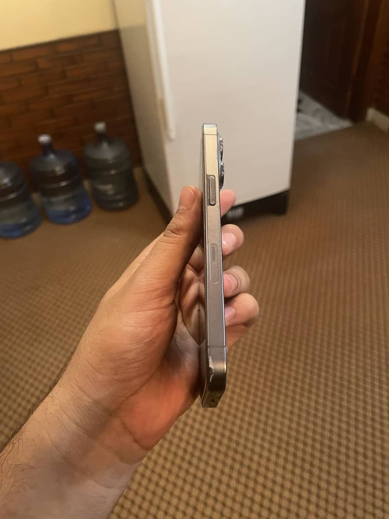 Apple iPhone 13 Pro 6
