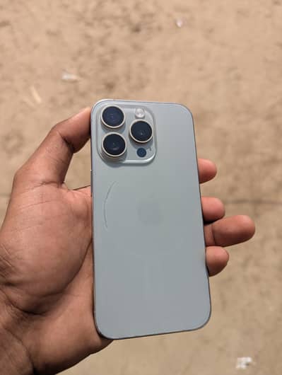 Apple iPhone 15 Pro