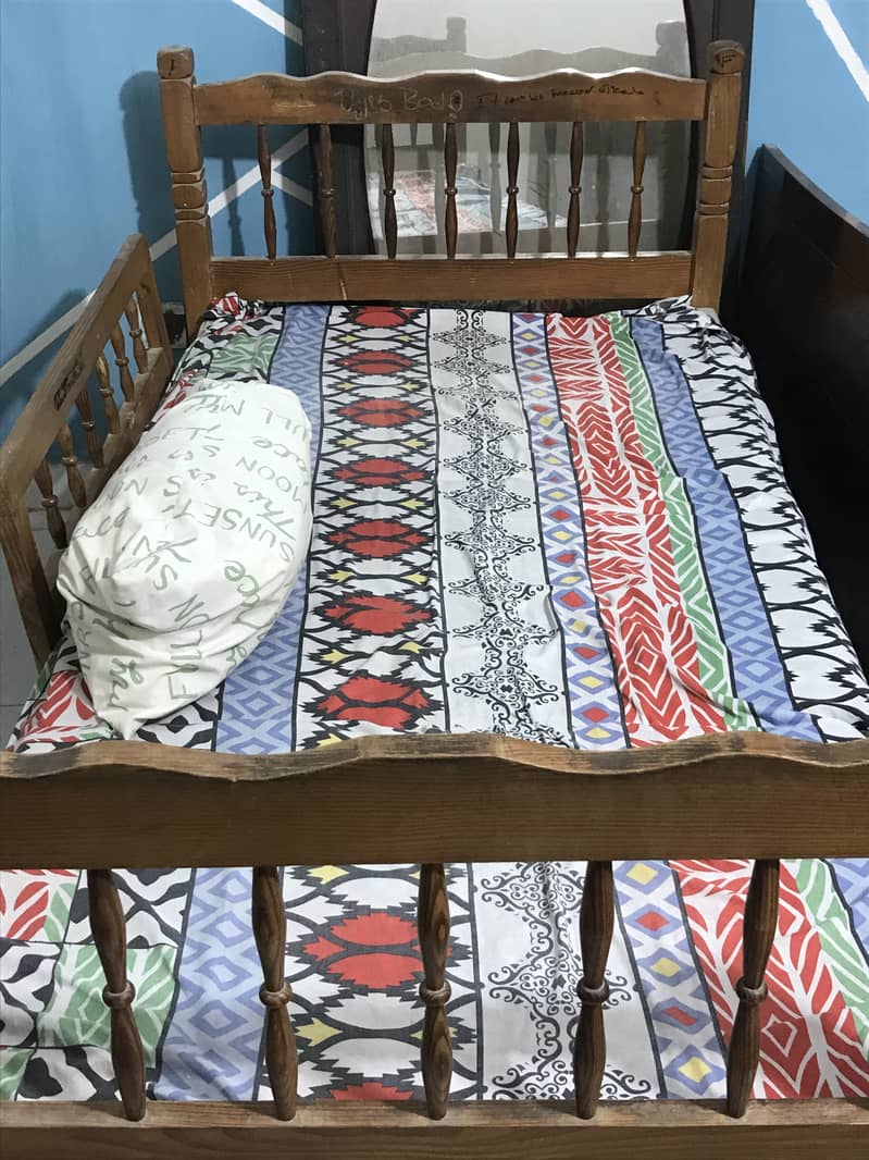 Used bed 0