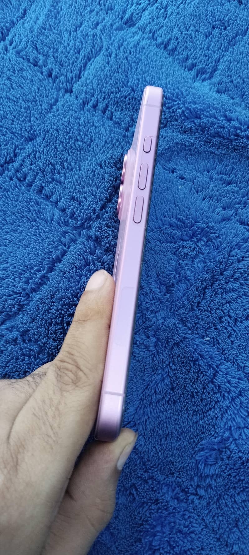 Apple iPhone 16 1