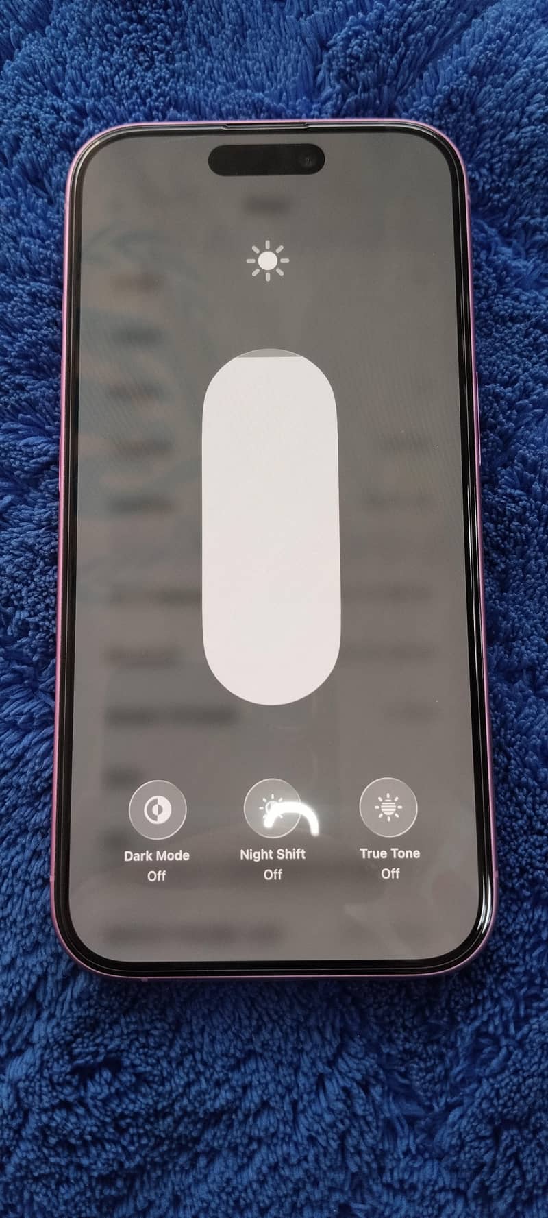 Apple iPhone 16 6