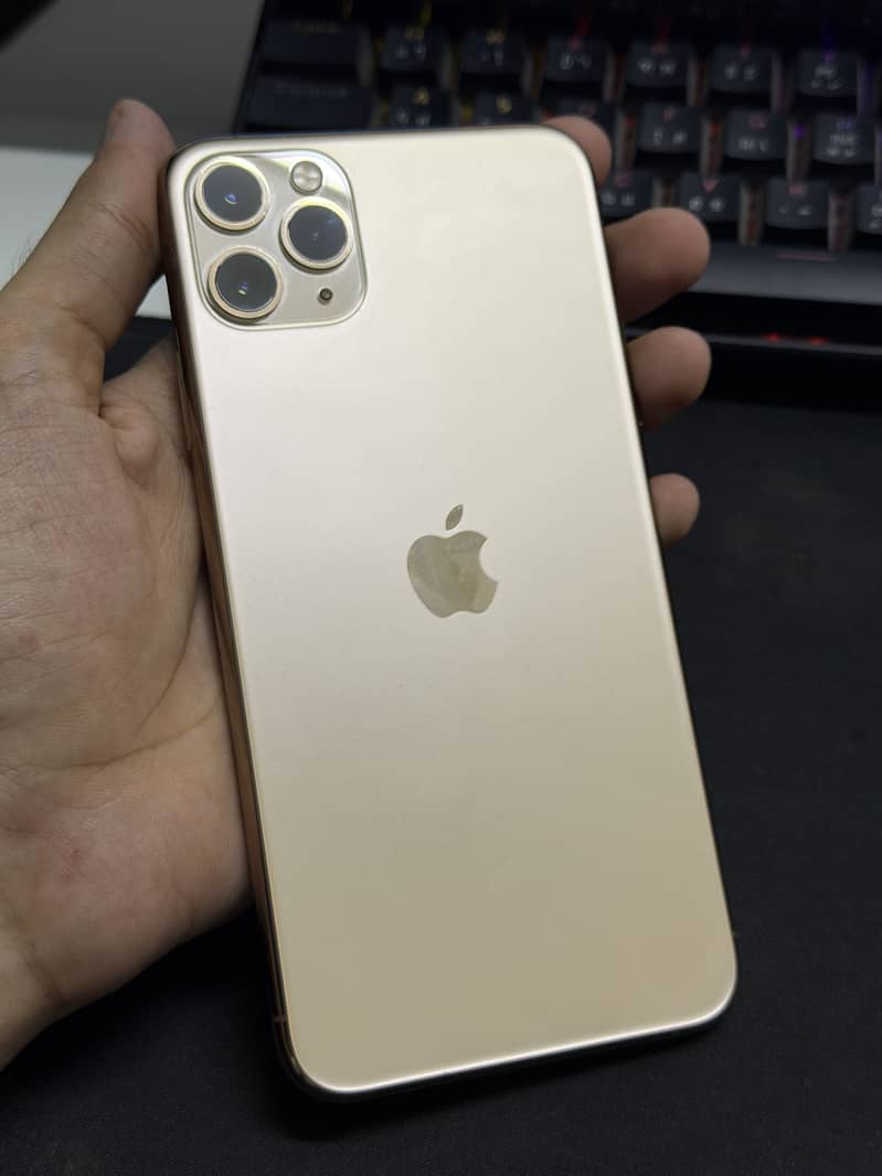 Apple iPhone 11 Pro Max 2