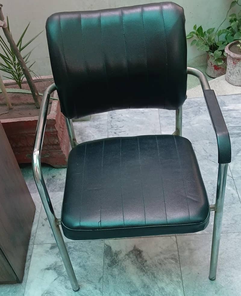 Study Table and chair 1