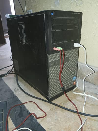 Personal use pc for sale i3 3rd generation 16000  free monitor