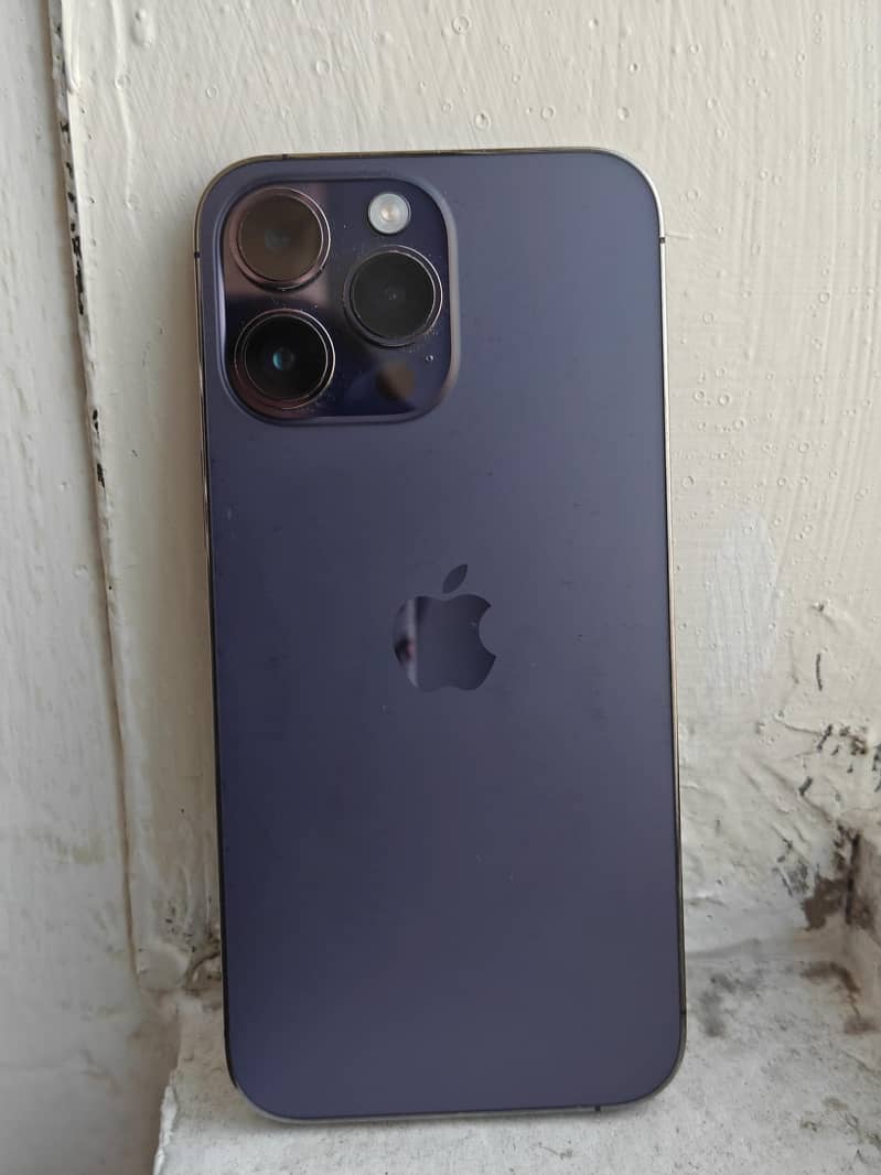 Apple iPhone 14 Pro Max 0