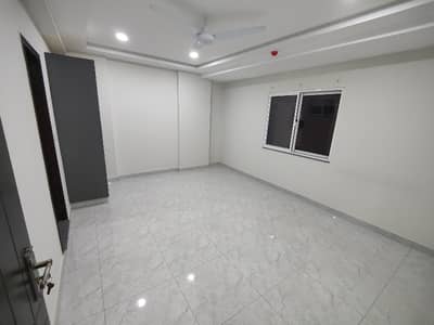 3 Bed Apartment Available For Rent