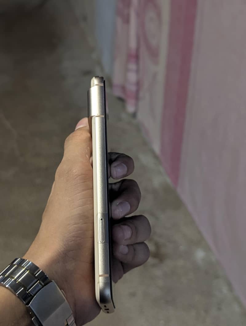 Google Pixel 8 1