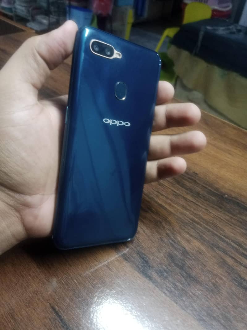 OPPO A7 1