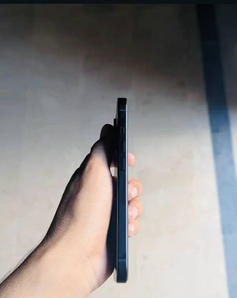 Apple Iphone 15 3