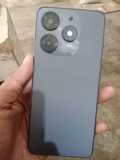 Tecno spark10pro 8/128 pta approved with box original phone koi cheez