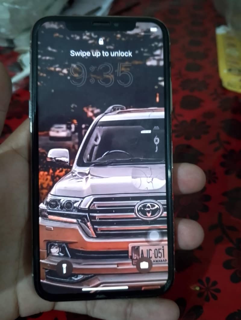 Apple iPhone X 5
