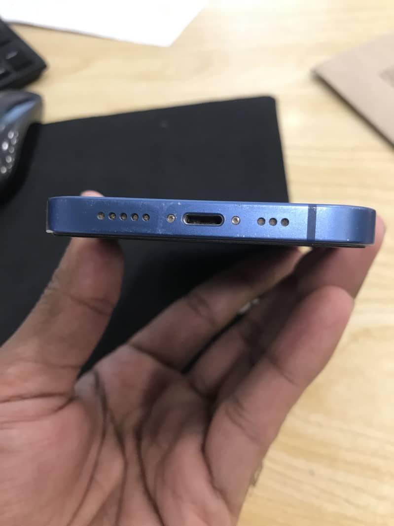 Apple iPhone 13 1