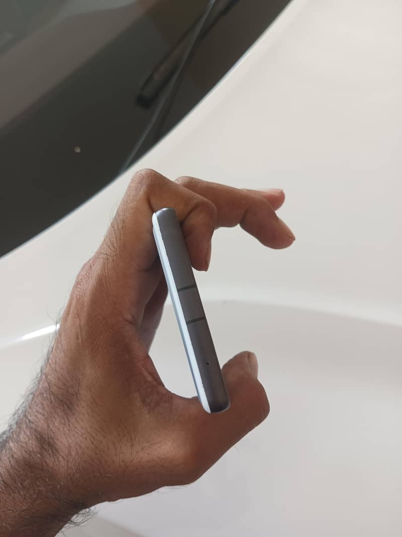 Google Pixel 7a 2